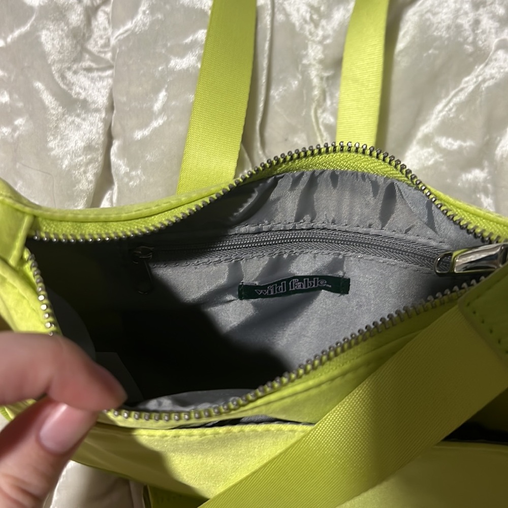 Crossbody - Picture 6 of 8